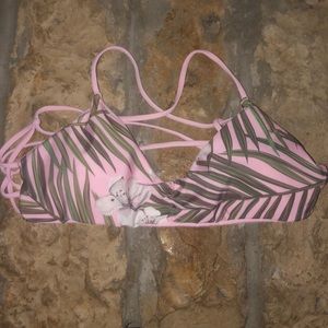 Super cute bikini top